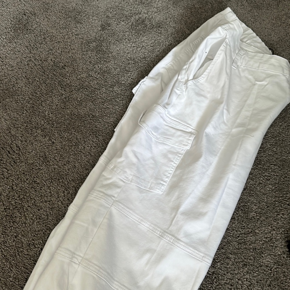 NWT White cargo Stretch Pants